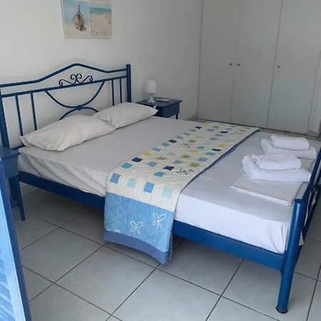 Arsinoi Vendégház Ajía Paraszkeví